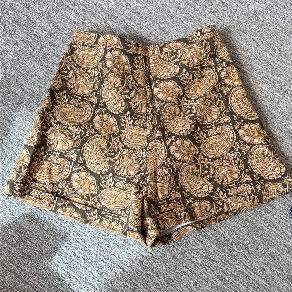Julia Amory Kelly Shorts